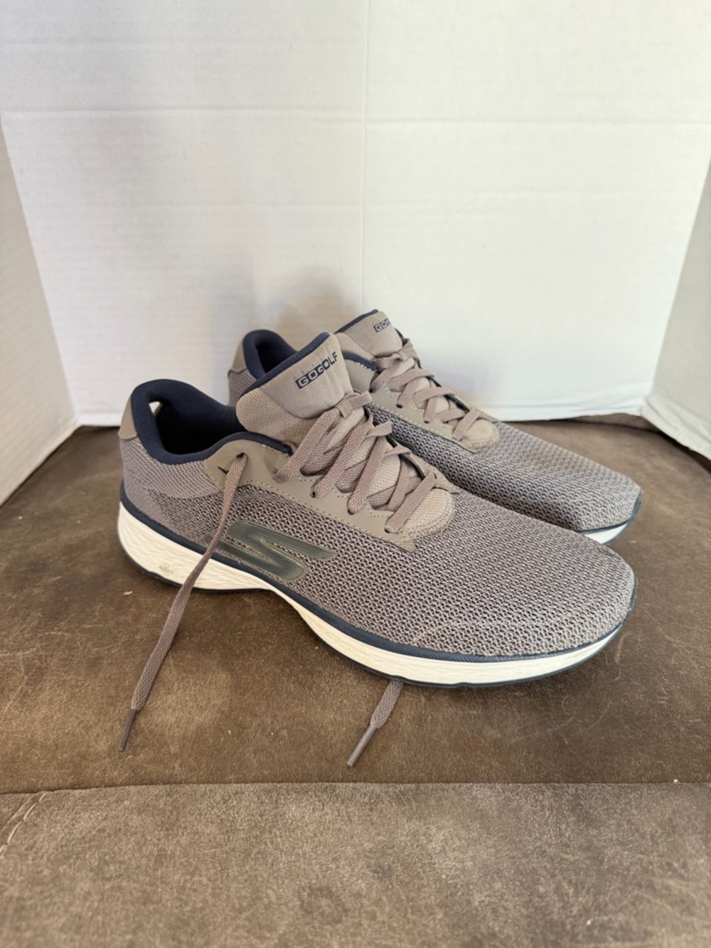 Skechers Men's Go Golf Gray Knit Lace-Up Shoe Men’s size 10